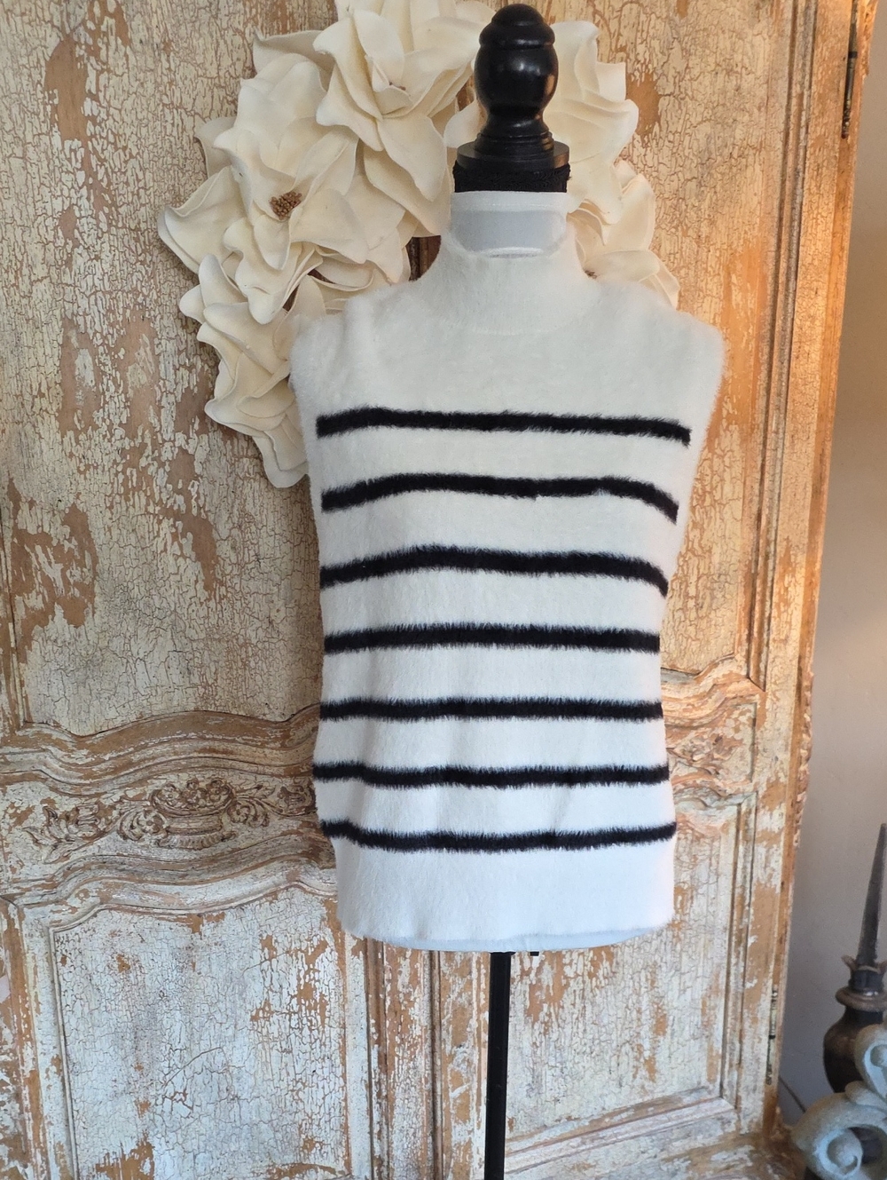 Bailey 44 White Fuzzy Sleeveless Top with Black Trim